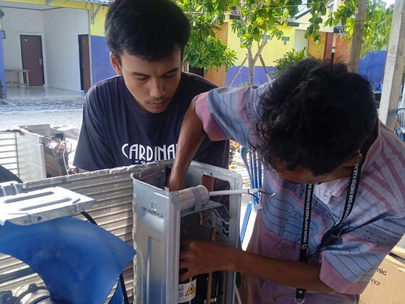 Sudin Nakertrasi Kepulauan Seribu Adakan Pelatihan Kerja di Dua Pulau