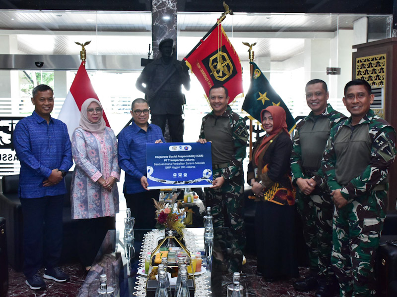 Transjakarta dan Kopassus TNI Jalin Kolaborasi 