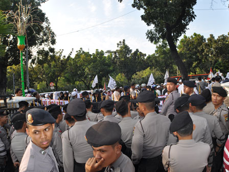 10.809 Polisi Amankan Demo Buruh dan FPI