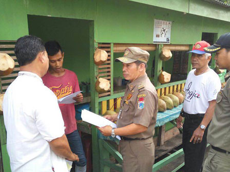 Pedagang di Jl Duren Tiga Selatan Dapat SP 1