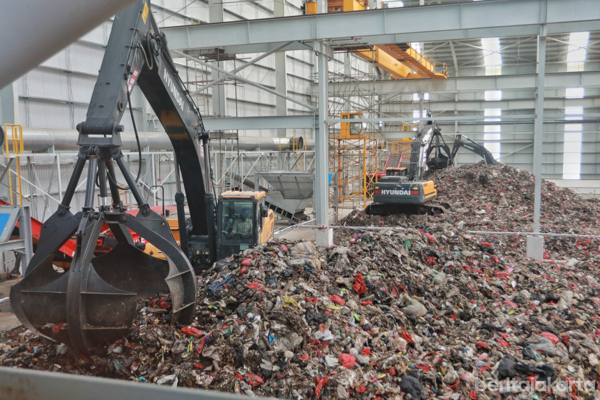 https://multimedia.beritajakarta.id/photo/2014_508c75c8507a2ae5223dfd2faeb98122/Atasi Bau RDF Rorotan, Pramono Batasi Kapasitas Produksi Sampah