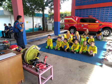  16 Murid TK Hidayatul Fikri Al Islami Ikuti Sosialisasi Pengenalan Profesi 