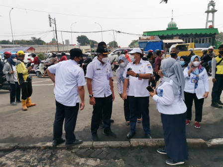 Personel Gabungan Tinjau Lokasi Bekasi Kebakaran Pasar Gembrong 