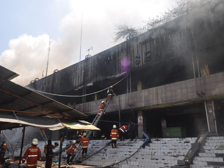 kebakaran pasar senen jakarta yopie