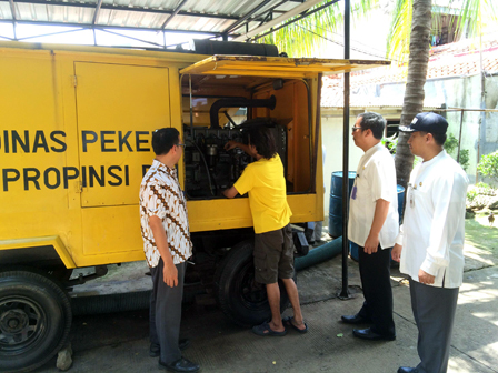 Kesiapan Mesin Pompa di Kebon Baru Diperiksa