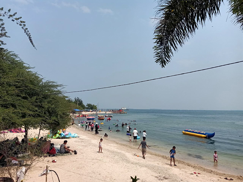 1.022 Wisatawan Kunjungi Pulau Untung Jawa