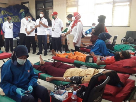 172 Warga Ikuti Donor Darah Yang di Gelar di Kelurahan Kapuk