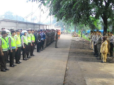  270 Personel Dikerahkan untuk Bongkar Bangunan