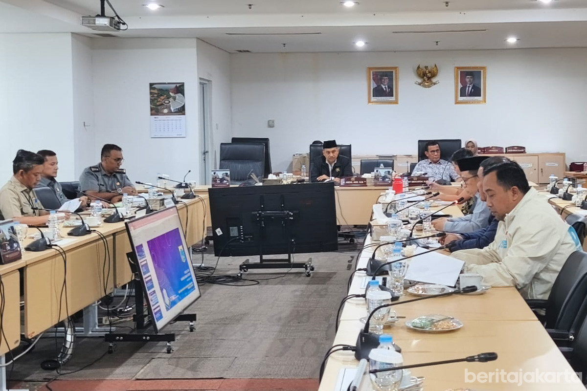 Bapemperda menggelar rapat bersama perangkat daerah