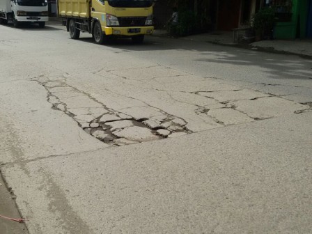 Tiga Ruas Jalan Nasional di Cilincing Butuh Perbaikan