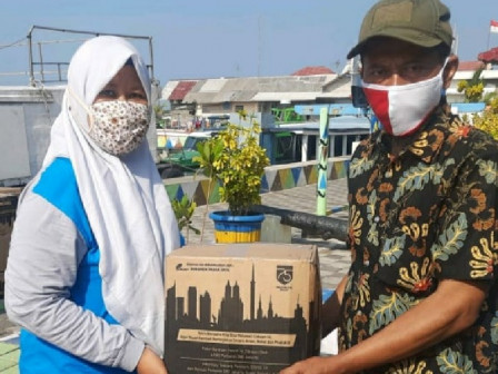 Kelurahan Pulau Kelapa Salurkan 1.783 Paket Bantuan Sosial Dari Pemprov DKI Jakarta