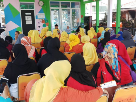 Kelurahan Utan Panjang Sosialisasi Pengurangan Sampah ke Warga