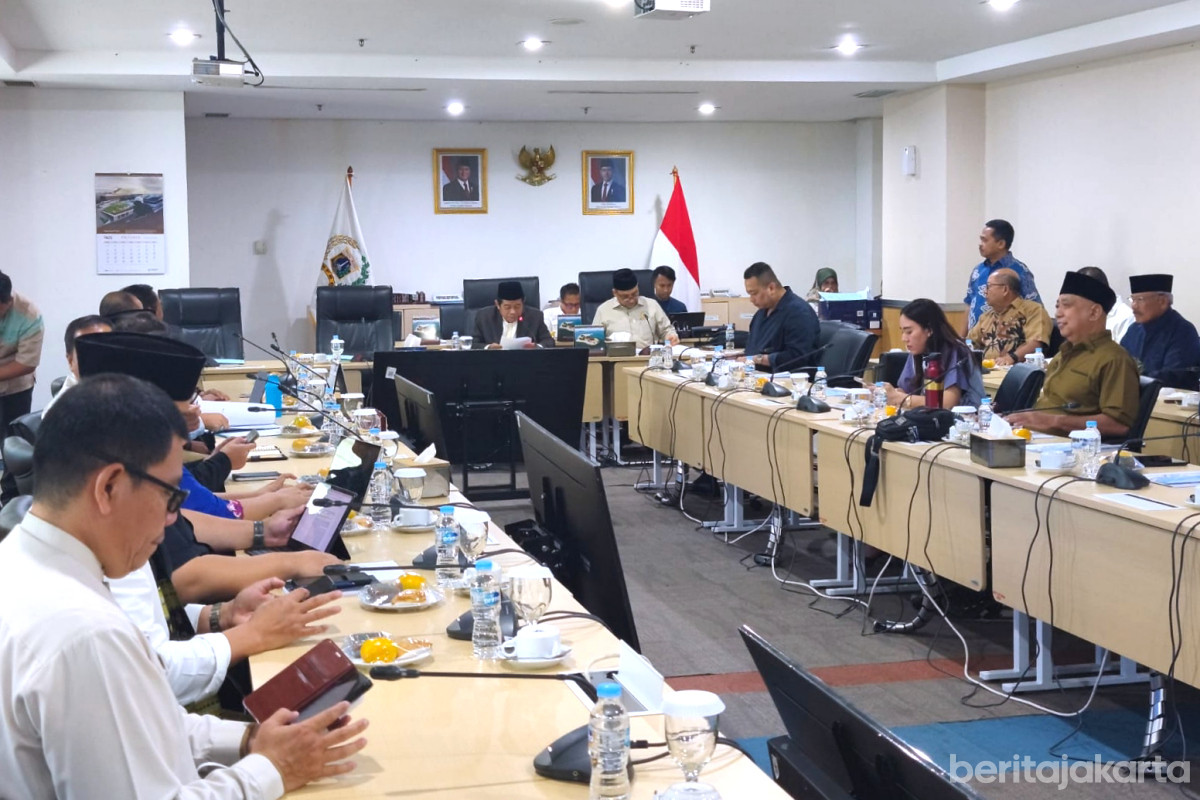 Rapat pimpinan gabungan membahas enam Raperda di Gedung DPRD DKI Jakarta