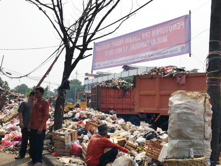 Dipo Pasar Minggu di Tutup, Warga di Larang Membuang sampah