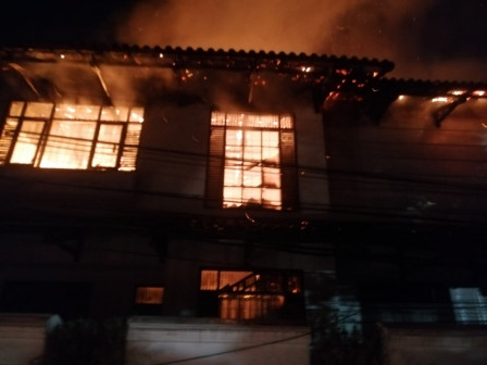 Obat Nyamuk Picu Kebakaran Rumah Mewah di Duren Sawit 