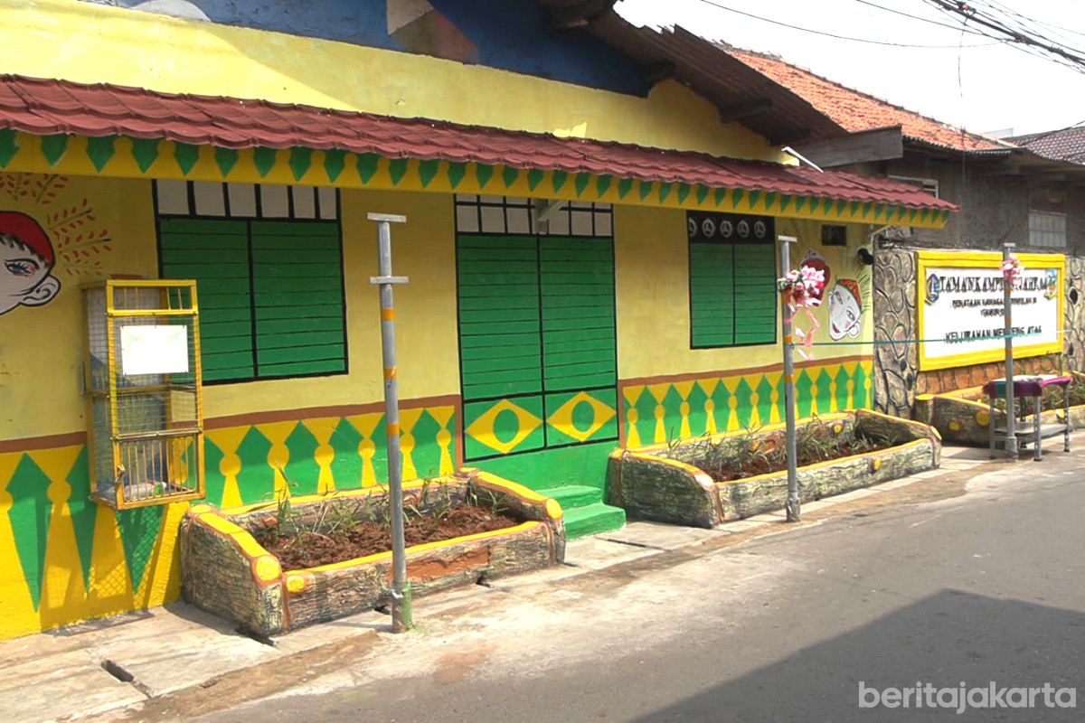 Penataan Taman Kampung Jahe 04 Menteng Atas Rampung