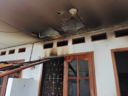 Akibat Puntung Rokok, Rumah Kontrakan di Rambutan Terbakar