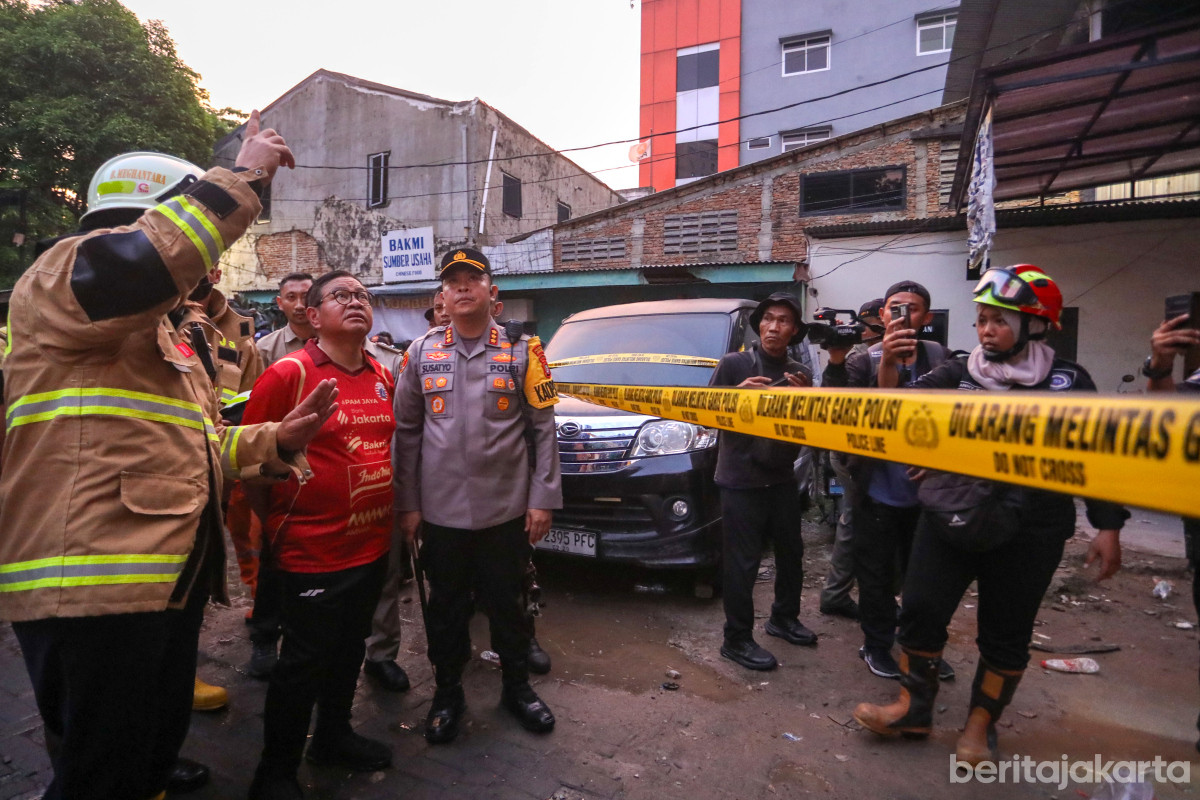 Gubernur Pramono meninjau langsung lokasi kebakaran Gedung Terra Drone