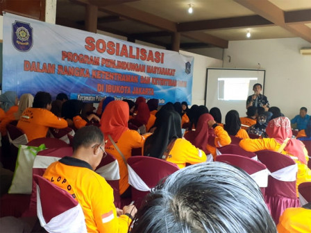 Satpol PP DKI Jakarta Sosialisasi Dungmas di Pulau Pramuka
