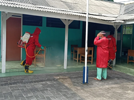 Lokasi Vaksinasi Covid-19 di Pulau Untung Jawa Didisinfeksi 