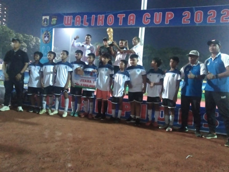 SSB Babek Jawara Turnamen Sepak Bola U-12 Wali Kota Jakut Cup