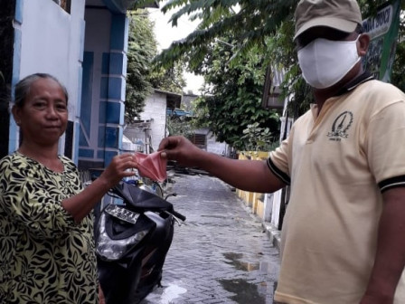 Warga Pulau Tidung Senang Mendapatkan Bantuan Masker Kain