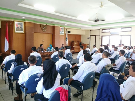  149 Calon Petugas PPSU Pademangan Barat Ikuti Test Terlulis 