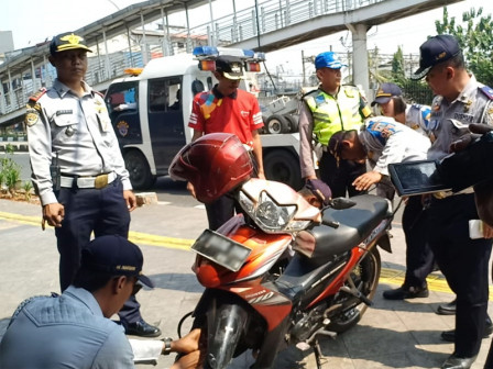  130 Kendaraan Terjaring Operasi Lintas Jaya di Jatinegara 