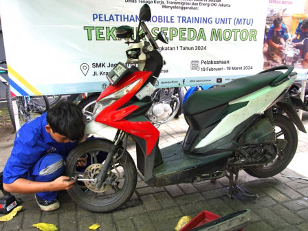 Pelatihan MTU Teknik Sepeda Motor PPKD Jakarta Selatan Gelar Buka Bengkel 