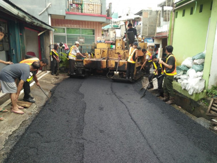 Jalan rusak di Jatinegara Selesai Diperbaiki