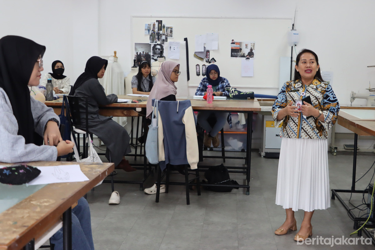 Siswa SMK Ikuti Program Fashion Designer Acceleration 