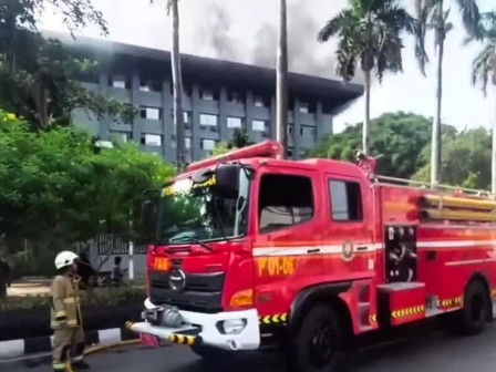  21 Unit Pemadam Tangani Kebakaran di Gedung Bakamla RI