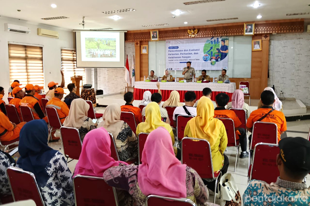 Sosialisasi Urban Farming di Kecamatan Ciracas