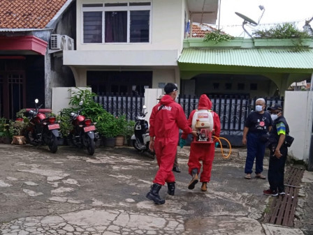 Sudin Gulkarmat Semprot Disinfektan RW 02, Jati Padang