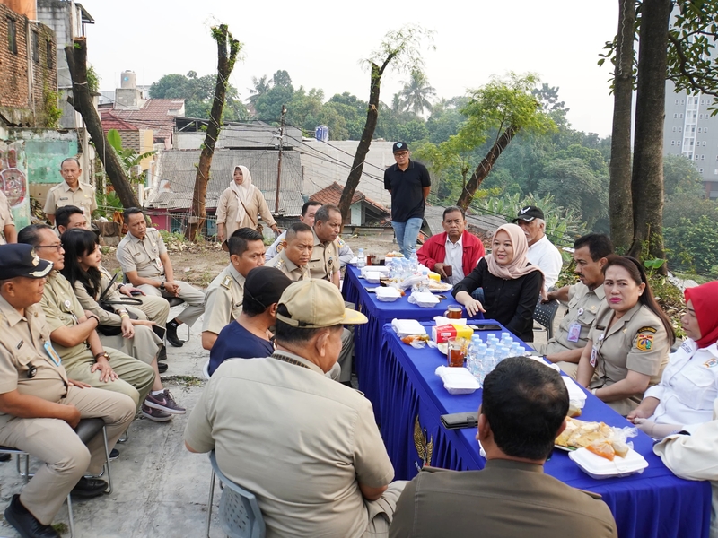 Pedagang Barito Akan Direlokasi Sementara ke Kios Perumda Pasar Jaya