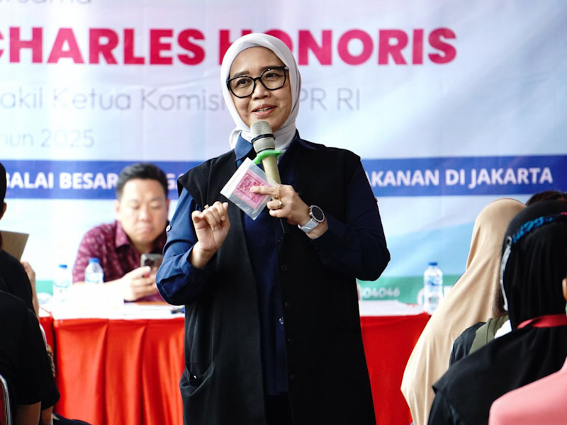 Warga Glodok di Edukasi Pangan dan Kosmetik yang Aman 