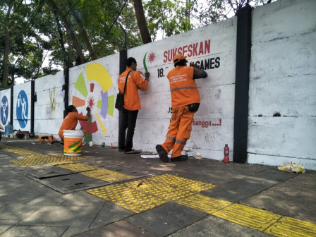 Kawasan Mester dan Kolong Flyover Kampung Melayu Dicat Mural