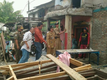 Pemilik Bangunan Liar di Rawa Bunga Diberikan SP3 
