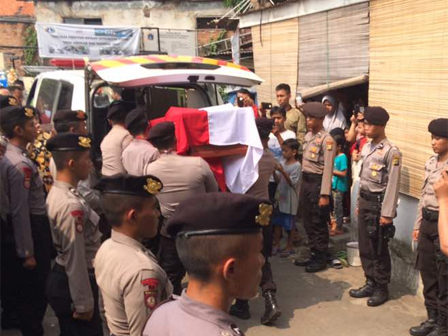 Polisi Korban Tragedi Kampung Melayu Dimakamkan di Tempat Terpisah