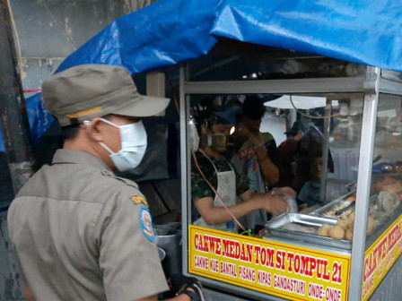  Pedagang Takjil di Jaksel Diwajibkan Patuhi Aturan PSBB