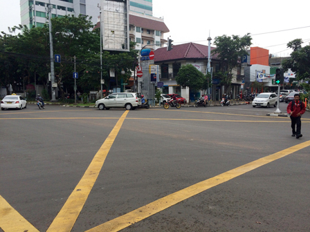 32 Persimpangan akan Dibuat Yellow Box Junction