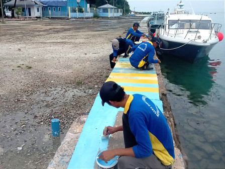 Tanggul Sisi Timur Pulau Panggang Dipercantik