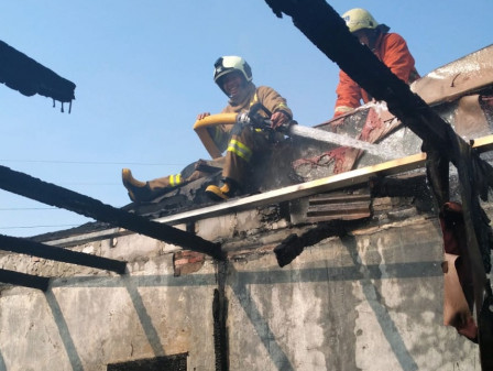 Sudin Gulkarmat Jakpus Berhasil Padamkan Kebakaran di Benhil