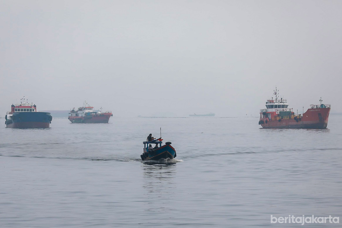 Warga Kepulauan Seribu dan Teluk Jakarta Diminta Waspada Angin Kencang 