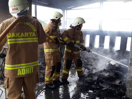 Gulkarmat Pasar Minggu Berhasil Padamkan Api di Jalan R Komplek Polri Ragunan