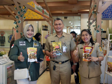 Dinas PPKUKM DKI Jakarta Gelar Bazar Produk Pilihan di Balaikota