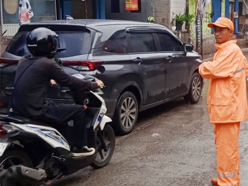 Genangan di Duren Tiga Surut
