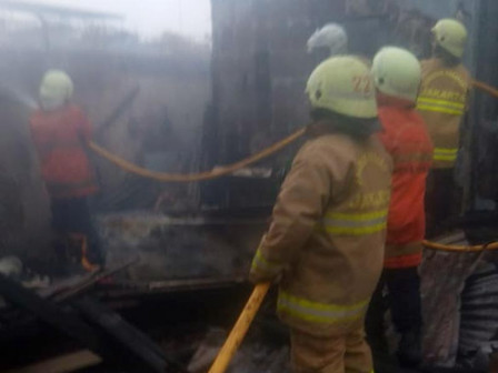 Kerugian Material Kebakaran Ruko di Kamal Muara Capai Rp 500 Juta 