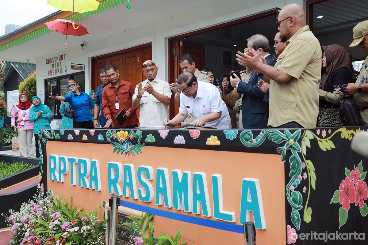 Gubernur meresmikan kembali renovasi RPTRA Rasamala di Menteng Dalam, Tebet, Jakarta Selatan