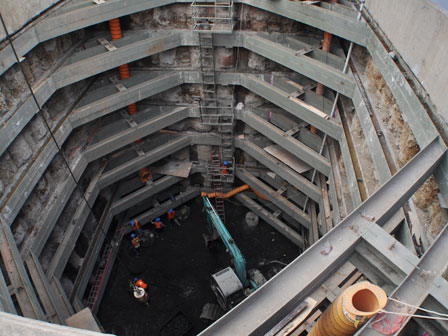Pembangunan Pipa Terowongan Sodetan Ciliwung-KBT Capai 50 Persen